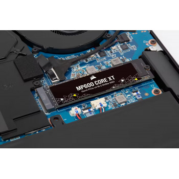 Corsair MP600 CORE XT 4 To M.2 PCI Express 4.0 NVMe QLC 3D NAND