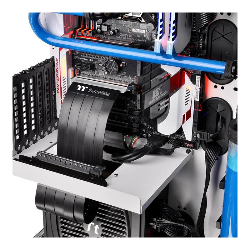 Thermaltake AC-045-CN1OTN-C1 carte et adaptateur d'interfaces Interne PCIe