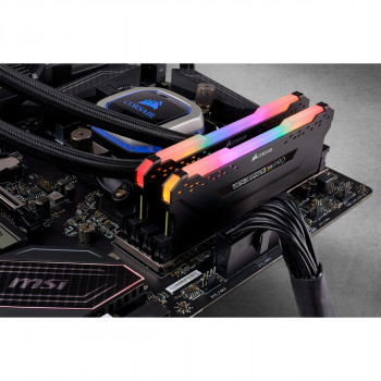 Corsair Vengeance Pro DDR4 RGB 32 Go (2 x 16 Go) 3000 Mhz CL16 – Noir